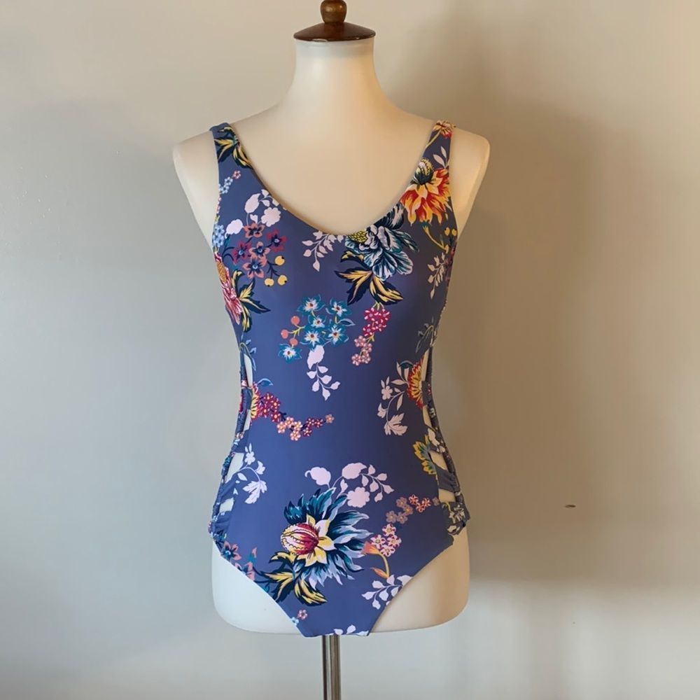 NWOT! Victoria's Secret Purple Floral Side Cut Outs  One Piece Swimsuit! - Picture 2 of 8